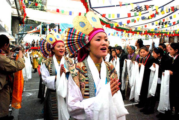 བོད་ནང་རྒྱ་མིའི་དུས་ཆེན་བཏང་སྲོལ་གྱི་ཤུགས་རྐྱེན་ཆེ་རུ་འགྲོ་བཞིན་པ། བོད་ནང་རྒྱ་མིའི་དུས་ཆེན་བཏང་སྲོལ་གྱི་ཤུགས་རྐྱེན་ཆེ་རུ་འགྲོ་བཞིན་པ།