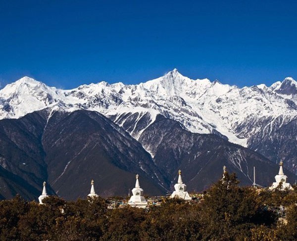 བོད་ཀྱི་ཡུལ་ཁམས་སུ་ཆགས་པའི་རི་དང་ཆུ་བོ། བོད་ཀྱི་ཡུལ་ཁམས་སུ་ཆགས་པའི་རི་དང་ཆུ་བོ།