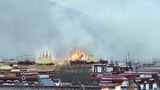 ལྷ་ལྡན་གཙུག་ལག་ཁང་ལ་དཀོན་གཉེར་ལོ་མང་རིང་གནང་མྱོང་མཁན་ཞིག་ནས་མེ་སྐྱོན་དང་ནང་རྟེན་སྐོར་གསུངས་བ།