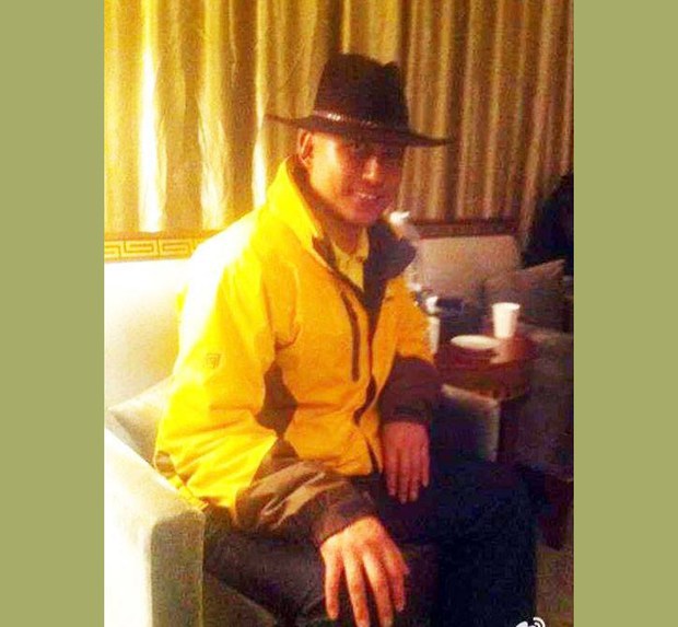 ཆབ་སྲིད་བཙོན་ཟུར་བསྐྱར་དུ་འཛིན་བཟུང་བྱེད་པ།