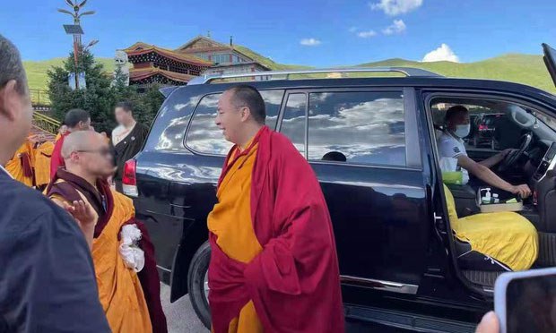 རྒྱལ་མཚན་ནོར་བུ་དང་ཝུའུ་དབྱིང་ཅེ་ཐུག་འཕྲད་བྱས་པ། རྒྱལ་མཚན་ནོར་བུ་དང་ཝུའུ་དབྱིང་ཅེ་ཐུག་འཕྲད་བྱས་པ།
