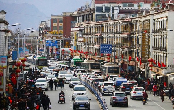 བོད་ནང་རྒྱ་མི་རིགས་ལ་ལས་ཀའི་གོ་སྐབ་ཡག་བ་རག་བཞིན་པ། བོད་ནང་རྒྱ་མི་རིགས་ལ་ལས་ཀའི་གོ་སྐབ་ཡག་བ་རག་བཞིན་པ།