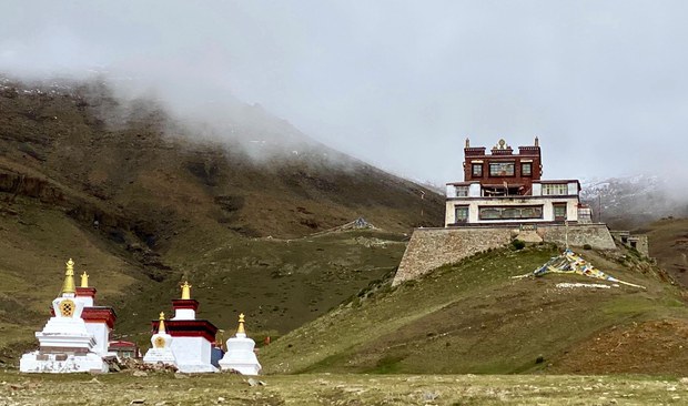 གངས་རིན་པོ་ཆེ་བསྐྱར་དུ་མིག་མདུན་ཐོན་པའི་སྐབས།