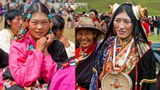 བོད་ཀྱི་ཞིང་འབྲོག་ཁུལ་དུ་གནས་པའི་བུད་མེད་ཚོར་མཐོང་ཆུང་དང་དབྱེ་འབྱེད་བྱེད་པ།