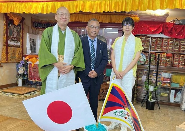 རྒྱ་ནག་གཞུང་གིས་བོད་མིའི་ཆོས་དད་རང་དབང་ལ་དམ་དྲག་གི་སྲིད་ཇུས་ལག་བསྟར་བྱས་པར་ཉི་ཧོང་ནང་གི་རེ་བའི་མེ་ལྕེའི་ཚོགས་པས་སྐྱོན་བརྗོད་གནང་པ།