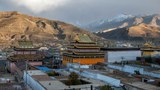 སློབ་འབྲིང་དག་ཏུ་བསླབ་བྱ་ཁག་ཅིག་རྒྱ་ཡིག་གི་སློབ་དེབ་དུ་བསྒྱུར་ཡོད་པ།