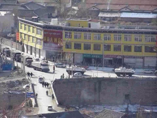 རྒྱ་ནག་གིས་ཁམས་བྲག་མགོ་ཕྱོགས་སུ་དམ་དྲག་དང་སུན་གཙེར་བྱེད་བཞིན་པའི་རྣམ་པ། ༢༠༡༤་ཟླ་དང་པོར།