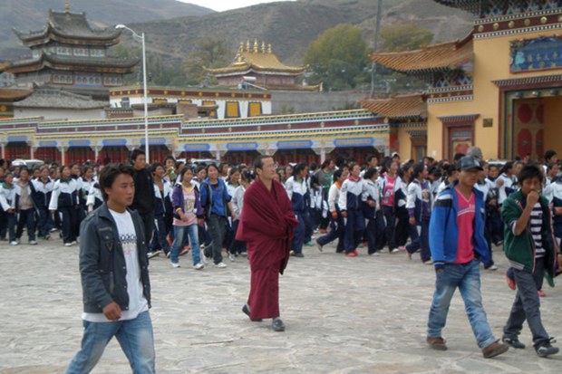 བོད་ཕྲུག་ཚོའི་བོད་ཡིག་གི་གནས་ཚད་ཇེ་སྡུག་ཏུ་འགྲོ་བཞིན་ཡོད་པ། བོད་ཕྲུག་ཚོའི་བོད་ཡིག་གི་གནས་ཚད་ཇེ་སྡུག་ཏུ་འགྲོ་བཞིན་ཡོད་པ།