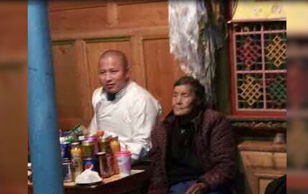 བསྟན་འཛིན་རྒྱ་མཚོ་ལགས་བཙོན་ཁང་ནས་གློད་བཀྲོལ་བཏང་བ། བསྟན་འཛིན་རྒྱ་མཚོ་ལགས་བཙོན་ཁང་ནས་གློད་བཀྲོལ་བཏང་བ།