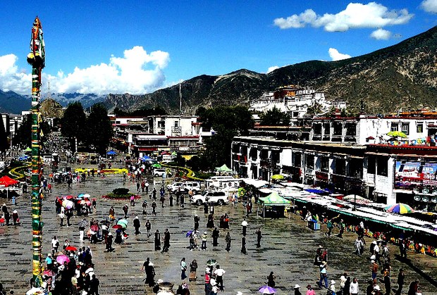 ལྷ་སར་གངས་ཤུད་ཀྱི་ལྟེ་གནས་ཤིག་བཟོ་འཆར་ཡོད་པ།
