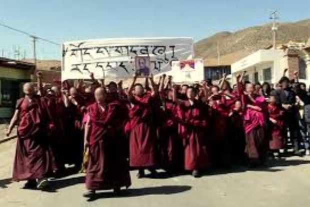 རྒྱ་ནག་གི་རྩ་ཁྲིམས་ནང་གཏན་འབེབས་བྱས་པའི་ཆོས་དད་རང་མོས།