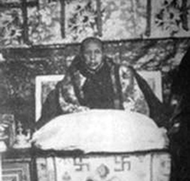 རྒྱལ་ཚབ་སྟག་བྲག་རིན་པོ་མཆོག་གིས་རྒྱ་ནག་གོ་མིང་ཏང་གི་སྲིད་གཞུང་ལ་བཟུང་བའི་སྲིད་བྱུས། རྒྱལ་ཚབ་སྟག་བྲག་རིན་པོ་མཆོག་གིས་རྒྱ་ནག་གོ་མིང་ཏང་གི་སྲིད་གཞུང་ལ་བཟུང་བའི་སྲིད་བྱུས།