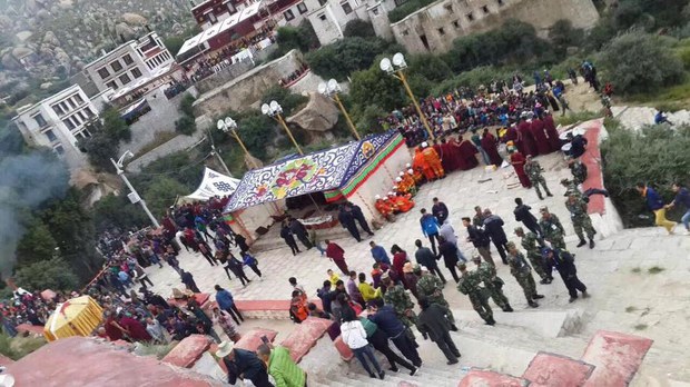 བོད་ཀྱི་རྒྱལ་ས་ལྷ་སར་ཞོ་སྟོན་དུས་ཆེན།