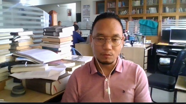 བོད་མཐོ་སྒང་གི་གནམ་གཤིས་ནི་རྒྱ་ནག་གི་ལྷོ་བྱང་ཁུལ་དུ་ཁ་བ་འབབ་ཤུགས་ཆེ་རུ་འགྲོ་བ་སོགས་དང་འབྲེལ་བ་ཡོད་པ་ཉམས་ཞིབ་པས་བརྗོད་པ། བོད་མཐོ་སྒང་གི་གནམ་གཤིས་ནི་རྒྱ་ནག་གི་ལྷོ་བྱང་ཁུལ་དུ་ཁ་བ་འབབ་ཤུགས་ཆེ་རུ་འགྲོ་བ་སོགས་དང་འབྲེལ་བ་ཡོད་པ་ཉམས་ཞིབ་པས་བརྗོད་པ།