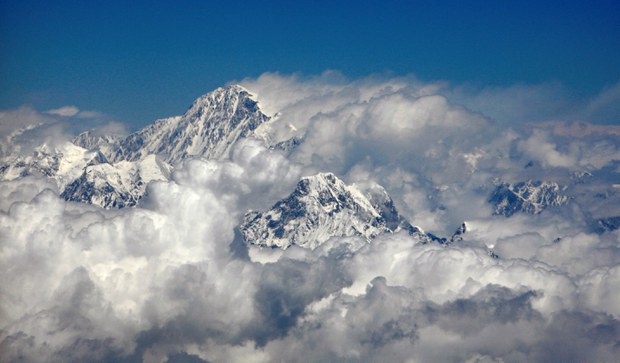 བོད་མཐོ་སྒང་གི་གངས་རིའི་འཁྱགས་རོམ་ལས་བྱུང་བའི་མཚོ་ཡི་གནས་སྟངས།