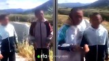 རྒྱ་ནག་གཞུང་གིས་དམུ་དགེ་དགོན་པ་ནས་ཕྱིར་ཕུད་ཀྱིས་གཞུང་གཉེར་སློབ་གྲྭར་གཏོང་བཞིན་པའི་གྲྭ་ཆུང་ ༥ ཡིས་རང་ཤི་རྒྱག་ཐབས་བྱས་འདུག