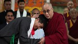 ཆབ་སྲིད་ཀྱི་སྐུ་དབང་སྲིད་སྐྱོང་ལ་རྩིས་སྤྲོད་གནང་བ།