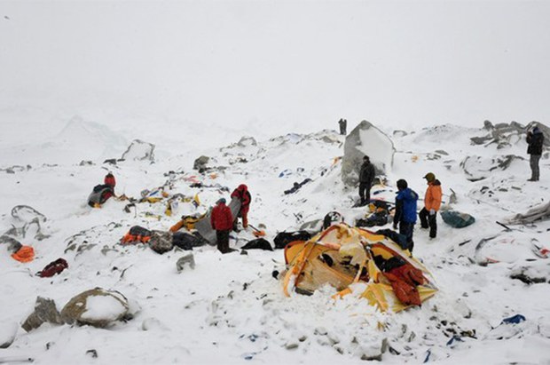 བོད་ཀྱི་མངའ་རིས་ས་ཁུལ་ཀྱི་རུ་ཐོག་རྫོང་ཁོངས་སུ་གངས་རུད།
