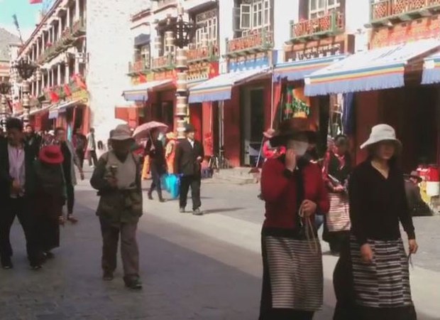 བོད་ནང་ཡུལ་སྐོར་དུ་འགྲོ་སྐབས་ཀྱི་མྱོར་ཚོར། བོད་ནང་ཡུལ་སྐོར་དུ་འགྲོ་སྐབས་ཀྱི་མྱོར་ཚོར།