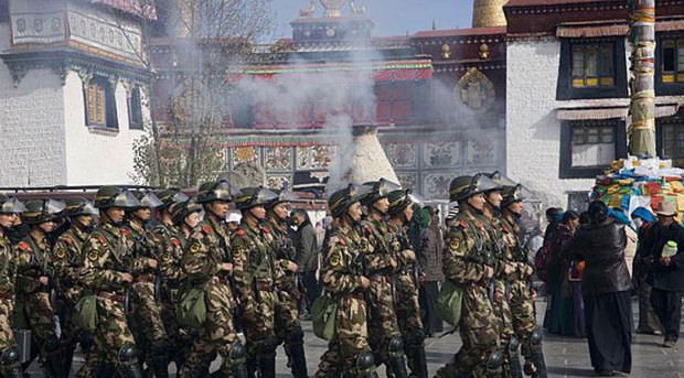 བོད་མི་ནང་པ་དང་ཤིན་ཅང་ཁ་ཆེ་བའི་ཐོག་རྡུང་རྡེག་གཏོང་བར་སྐྱོན་བརྗོད། བོད་མི་ནང་པ་དང་ཤིན་ཅང་ཁ་ཆེ་བའི་ཐོག་རྡུང་རྡེག་གཏོང་བར་སྐྱོན་བརྗོད།