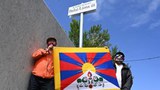 སྲང་ལམ་གྱི་མིང་Dalai Lama Road ཞེས་མིང་བསྒྱུར་བྱས་ཡོད་པ།