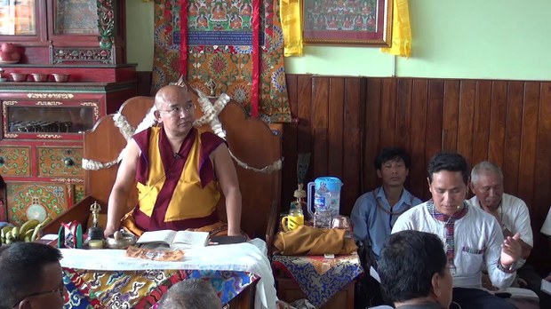 ཧི་མ་ལ་ཡའི་མི་རིགས་ཚོར་ནང་ཆོས་ངོ་སྤྲོད། ཧི་མ་ལ་ཡའི་མི་རིགས་ཚོར་ནང་ཆོས་ངོ་སྤྲོད།