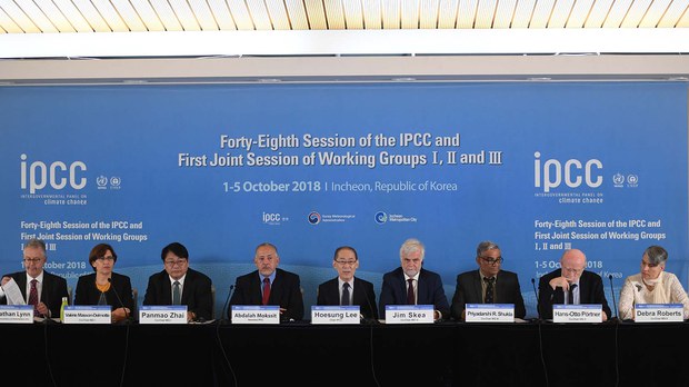 གོ་ལའི་ཚ་དྲོད་ཕར་ཚད་ཛ་དྲག་གི་གནས་སུ་སླེབས་པ།