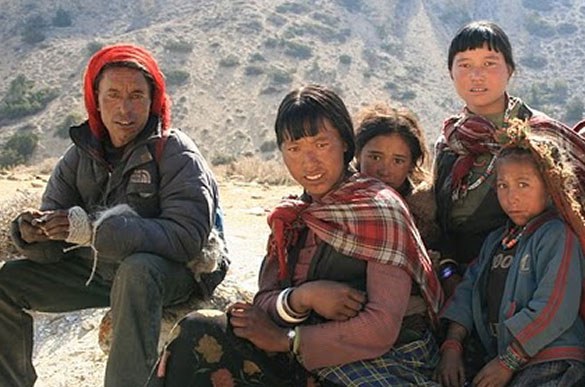 དོལ་པོའི་མི་རིགས་ཀྱི་འབྱུང་ཁུངས། དོལ་པོའི་མི་རིགས་ཀྱི་འབྱུང་ཁུངས།