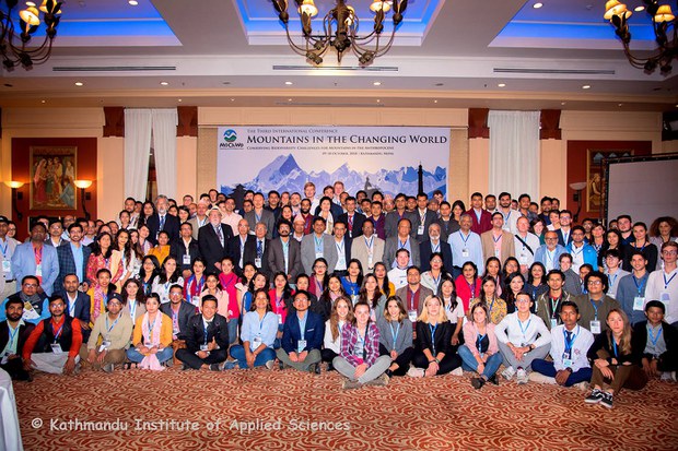 རྒྱལ་སྤྱིའི་རི་བརྒྱུད་ཀྱི་ས་ཡུལ་ཁག་ནང་འགྱུར་ལྡོག་འགྲོ་བཞིན་པའི་རྒྱལ་སྤྱིའི་ལྷན་ཚོགས་ཐེངས་གསུམ་པ། རྒྱལ་སྤྱིའི་རི་བརྒྱུད་ཀྱི་ས་ཡུལ་ཁག་ནང་འགྱུར་ལྡོག་འགྲོ་བཞིན་པའི་རྒྱལ་སྤྱིའི་ལྷན་ཚོགས་ཐེངས་གསུམ་པ།