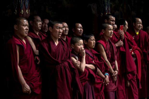བོད་མི་ཚོར་རང་གི་ཆོས་ཕྱོགས་ཀྱི་དབུ་ཁྲིད་འདེམས་སྒྲུག་ཞུ་རྒྱུའི་བདག་དབང་སྤྲོད་དགོས།