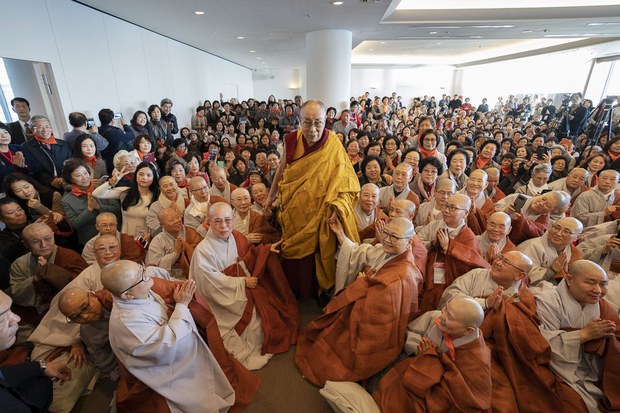གོང་ས་མཆོག་ཆིབས་བསྒྱུར་གནང་ཡུལ་ཉི་ཧོང་གི་ཡུལ་གྲུ།
