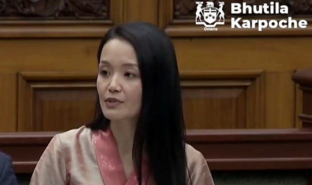 ཁེ་ན་ཌའི་རྒྱལ་ཡོངས་དང་ས་གནས་གྲོས་ཚོགས་འཐུས་མི་ནས་༧གོང་ས་མཆོག་ལ་ཆེ་བསྟོད་ཞུ་དགོས་པའི་གསུང་བཤད་གནང་བ།