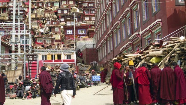 བོད་དང་རྒྱ་ནག་ནང་ཆོས་བྱེད་མི་སྣར་སྡང་ཟུག་བྱེད་བཞིན་པ་ཐེར་འདོན་དགོས།